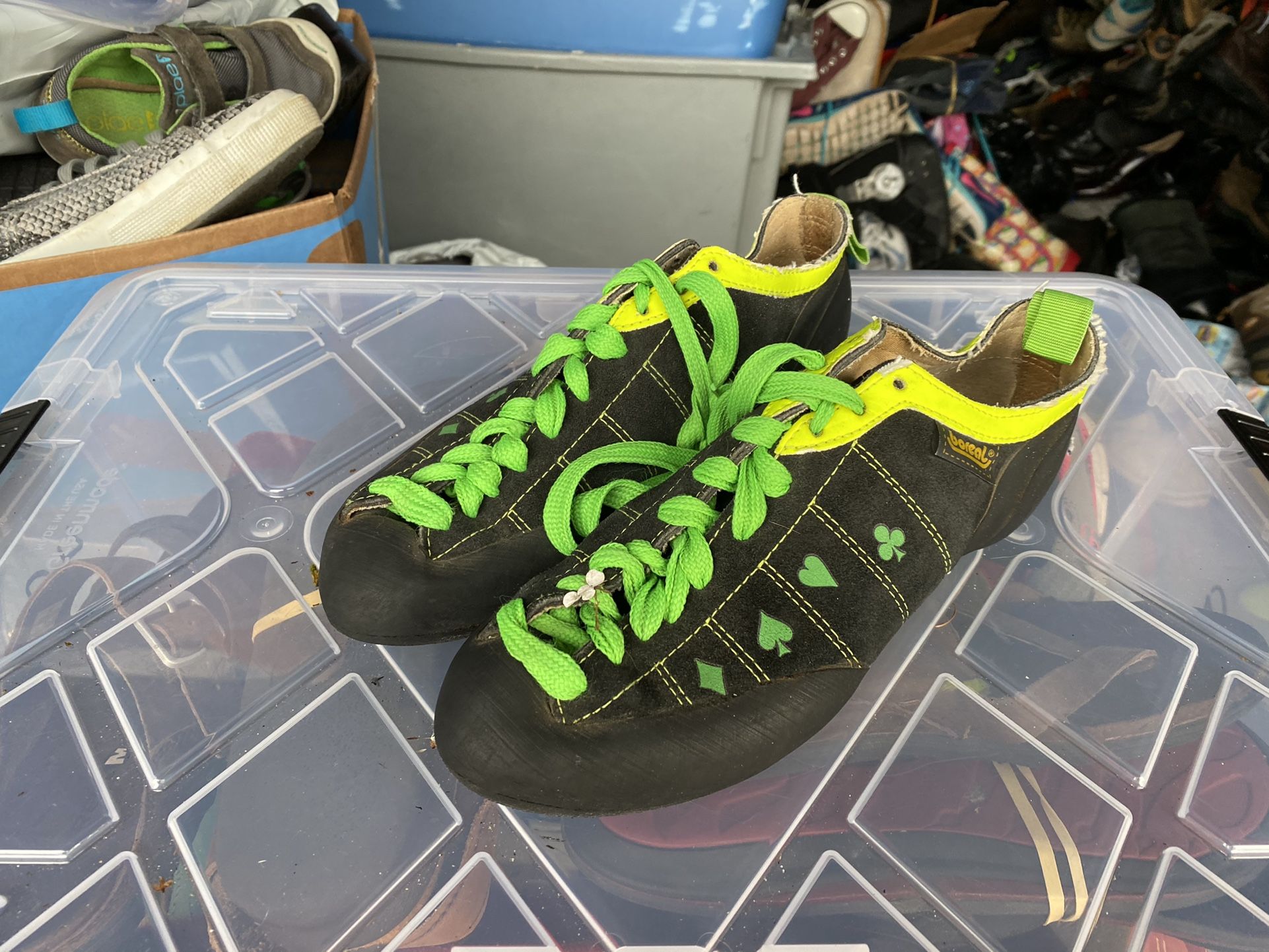 Boreal Women’s Black/Lime Leather Shoes Size 8