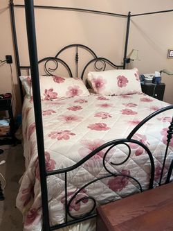 4 poster king size bed