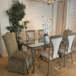 Beautiful dining room table set six chairs