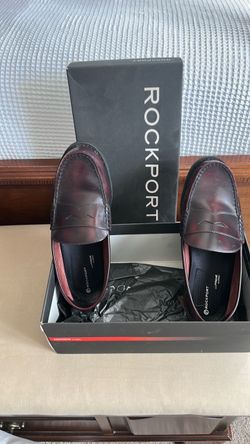 Men’s dress shoes