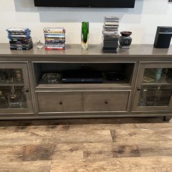 TV Cabinet - Great Condition 