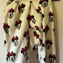White Plush Minnie Mouse Disney Pajamas NWT