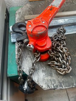 Hoist with Chain