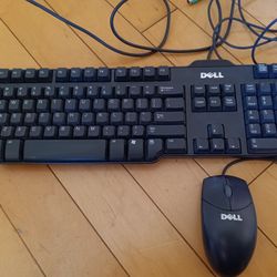 Dell Keyboard With Dell Mouse