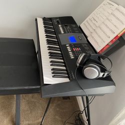 Yamaha Keyboard Complete Package