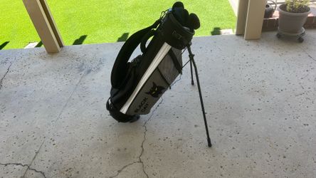 Black cat golf bag by lynx