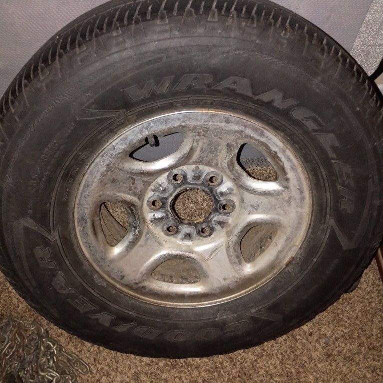 GOODYEAR WRANGLER 265/ 70/ 16