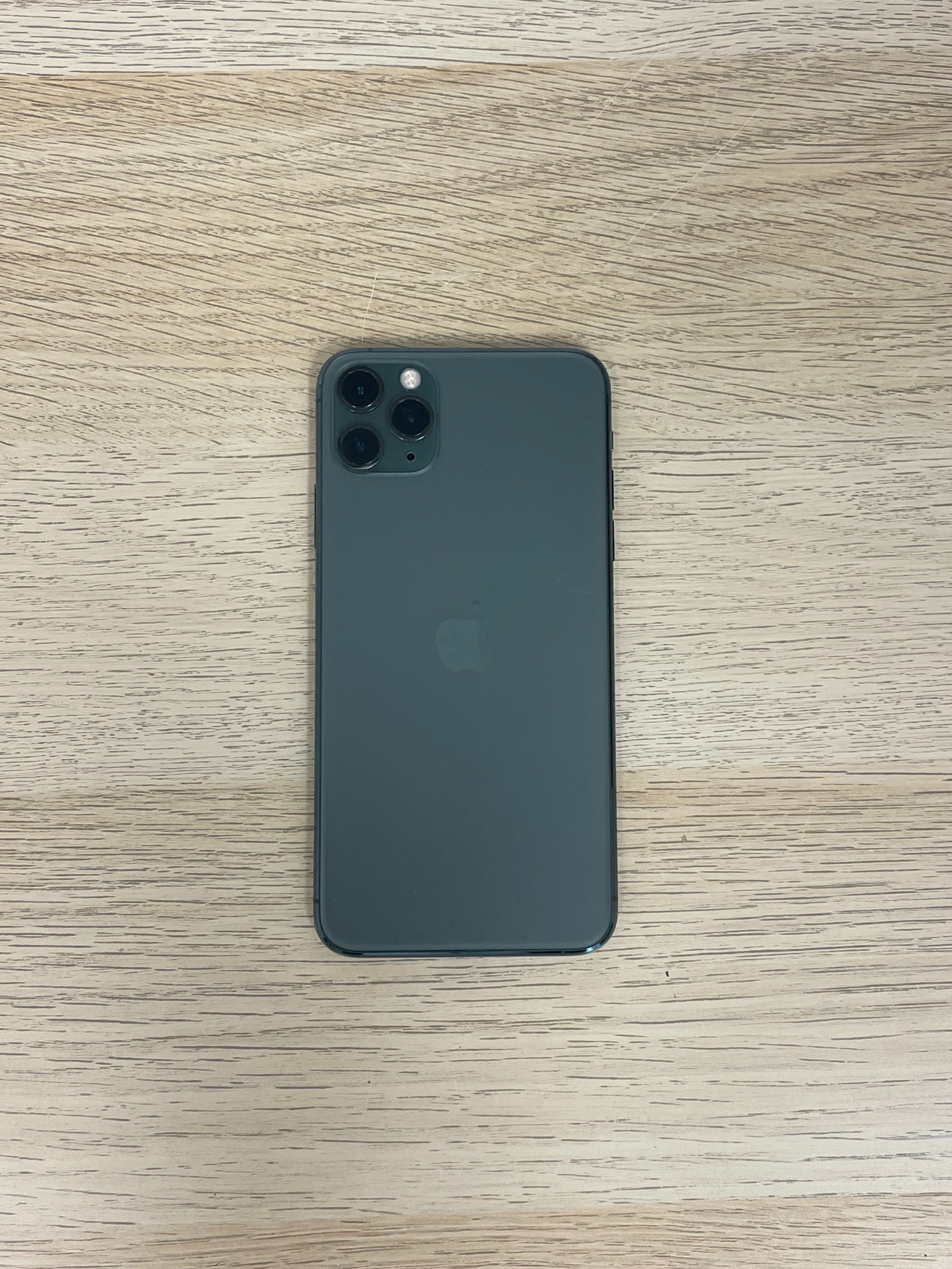 iPhone 11 Pro Max - Unlocked - 64GB