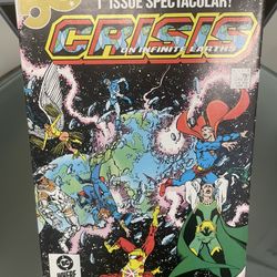 Crisis On Infinite Earth #1