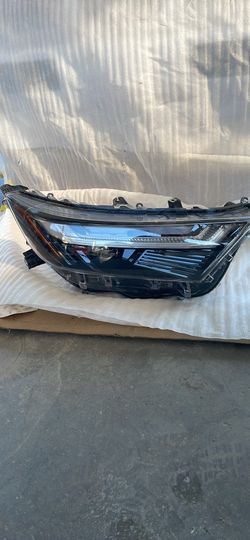2022/25 Toyota RAV4. Right side headlight