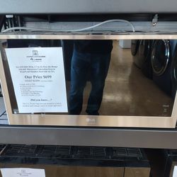 LG STUDIO 30 in. 1.7 Cu. Ft. Over-The-Range SMART Microwave Convection Oven In PrintProof Stainless Steel