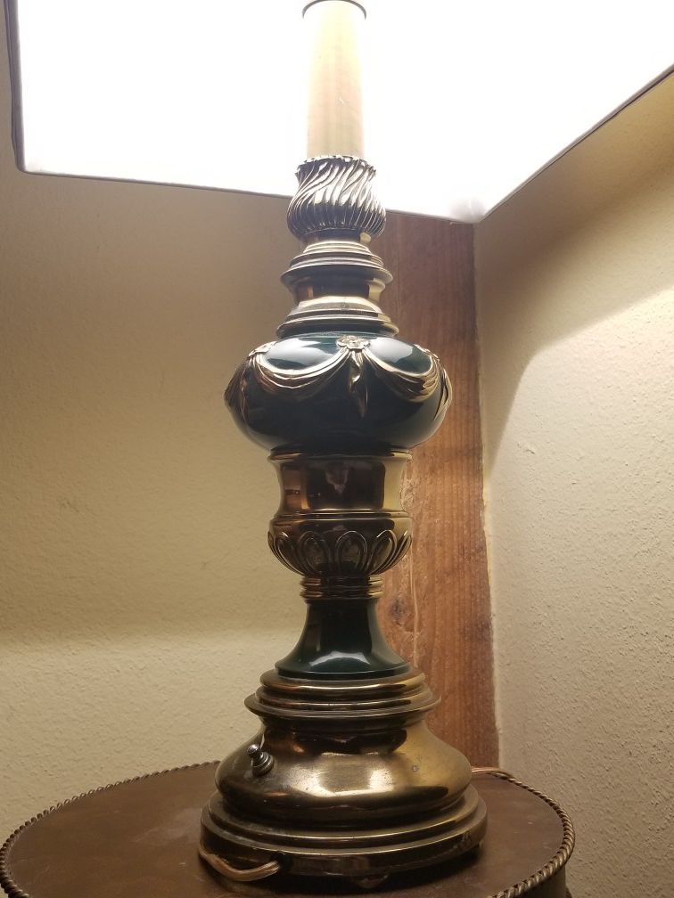 VINTAGE REMBRANDT TABLE LAMP BRASS WITH HUNTER GREEN 23" W/O SHADE