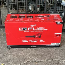 Milwaukee M18 FUEL 120 MPH 500 CFM 18V Lithium-lon Brushless Cordless Handheld Blower (Tool-Only)