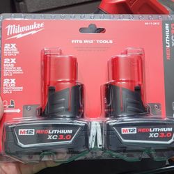 Milwaukee Redlithium M12 XC 3.0 Batteries