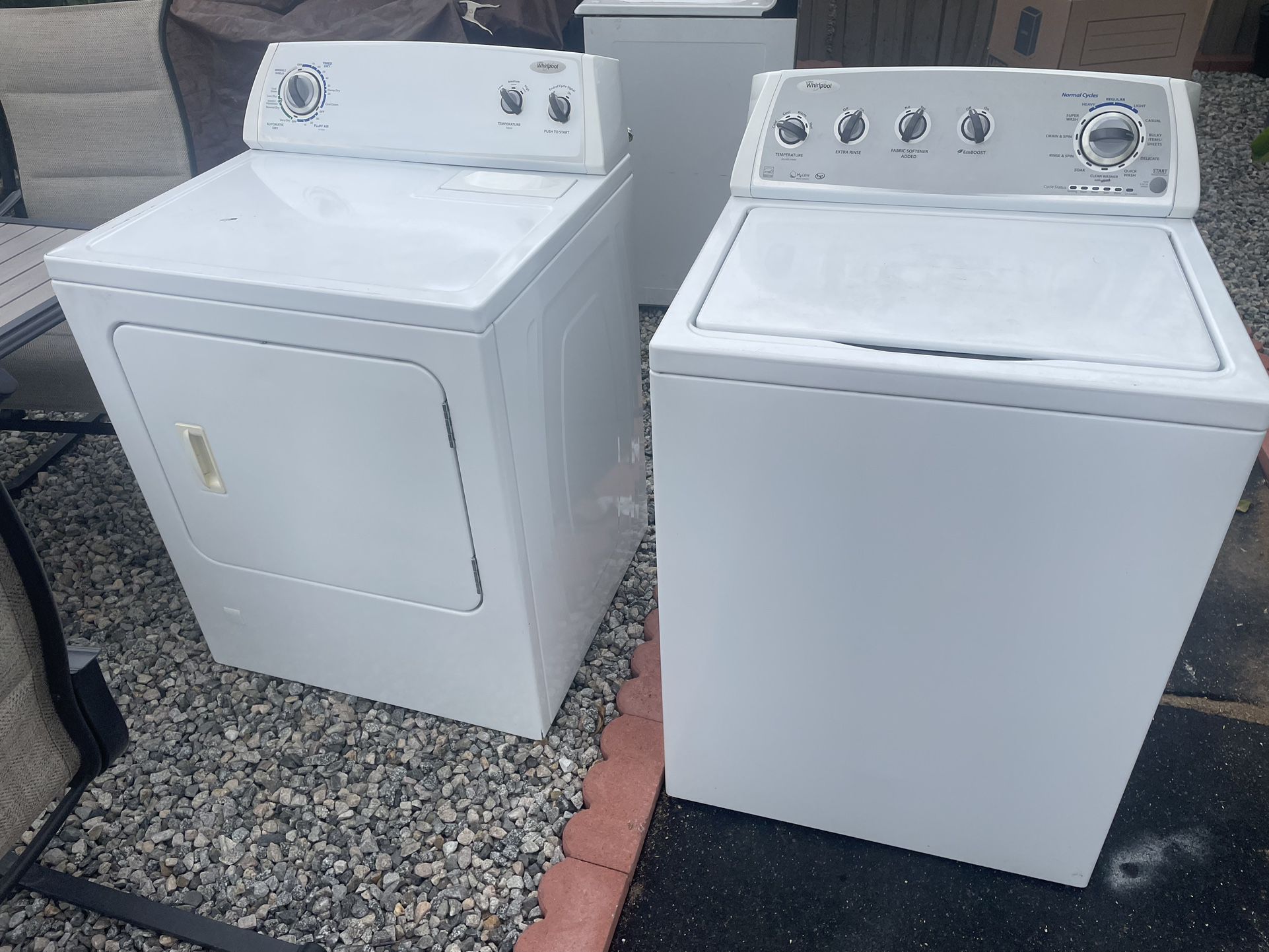 Whirlpool Washer And Gas Dryer 