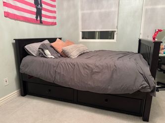 Full sized bed with twin trundle- trundle mattress included