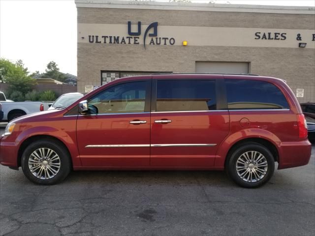 2014 Chrysler Town & Country