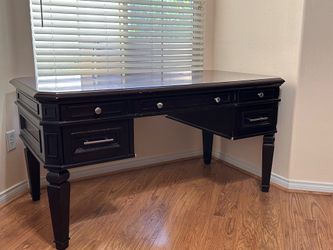 SOLID WOOD EXECUTIVE HOME OFFICE DESK