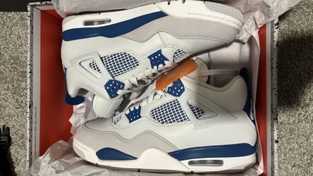 Jordan 4 Military Blue - Size 11