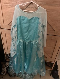Elsa dressed