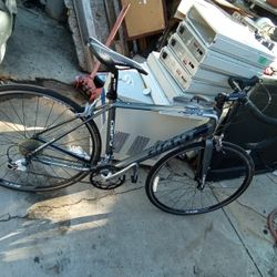Giant def9 sales road bike