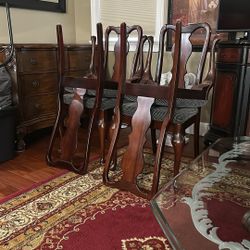 Dining Room Chairs 