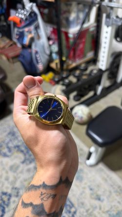 Nixon Watch