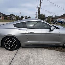 2021 Ford Mustang