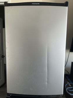 Frigidaire Mini Fridge