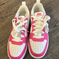 Girl New Nike shoes