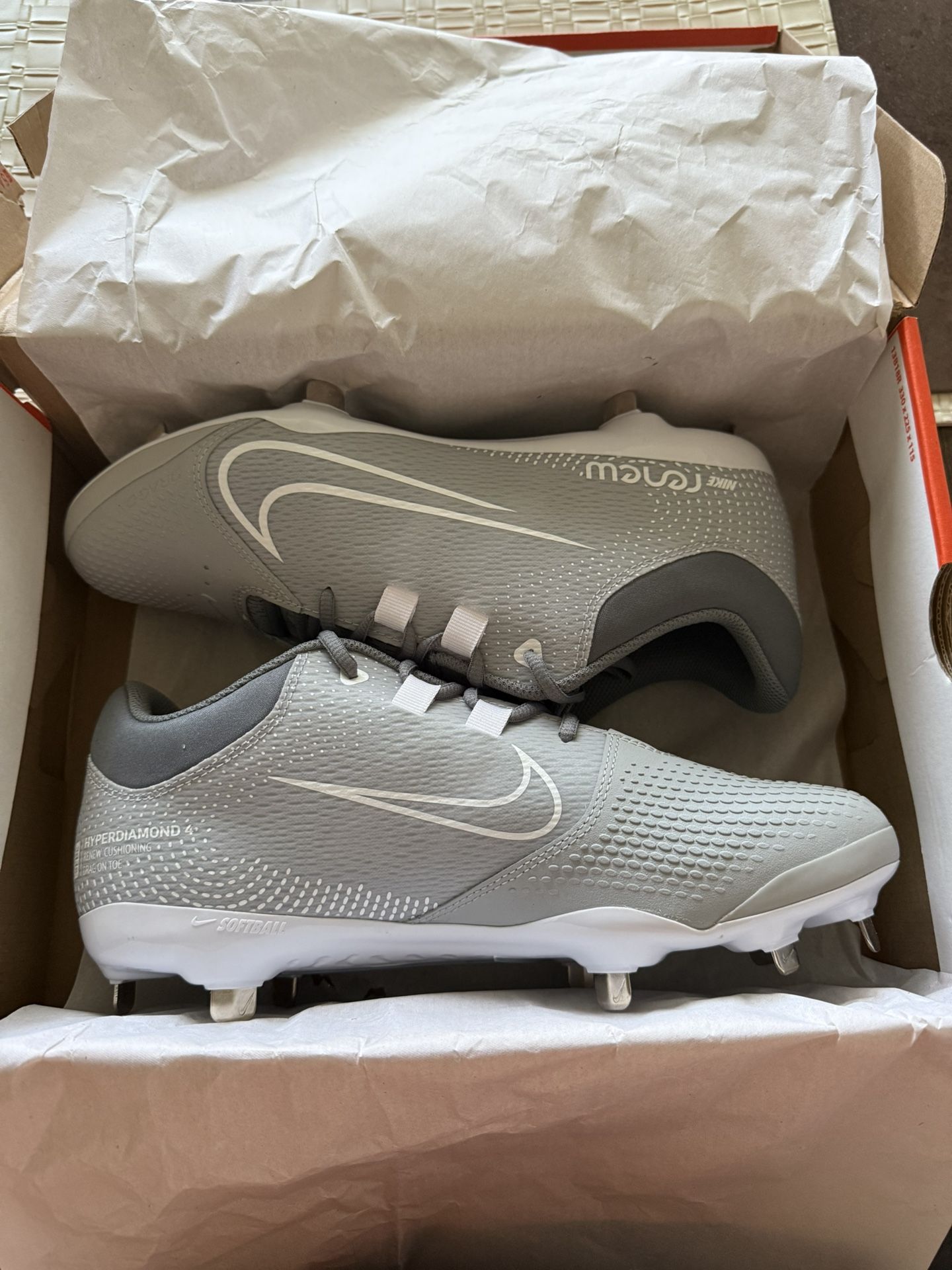 Nike Soft Ball Cleats New Size 11