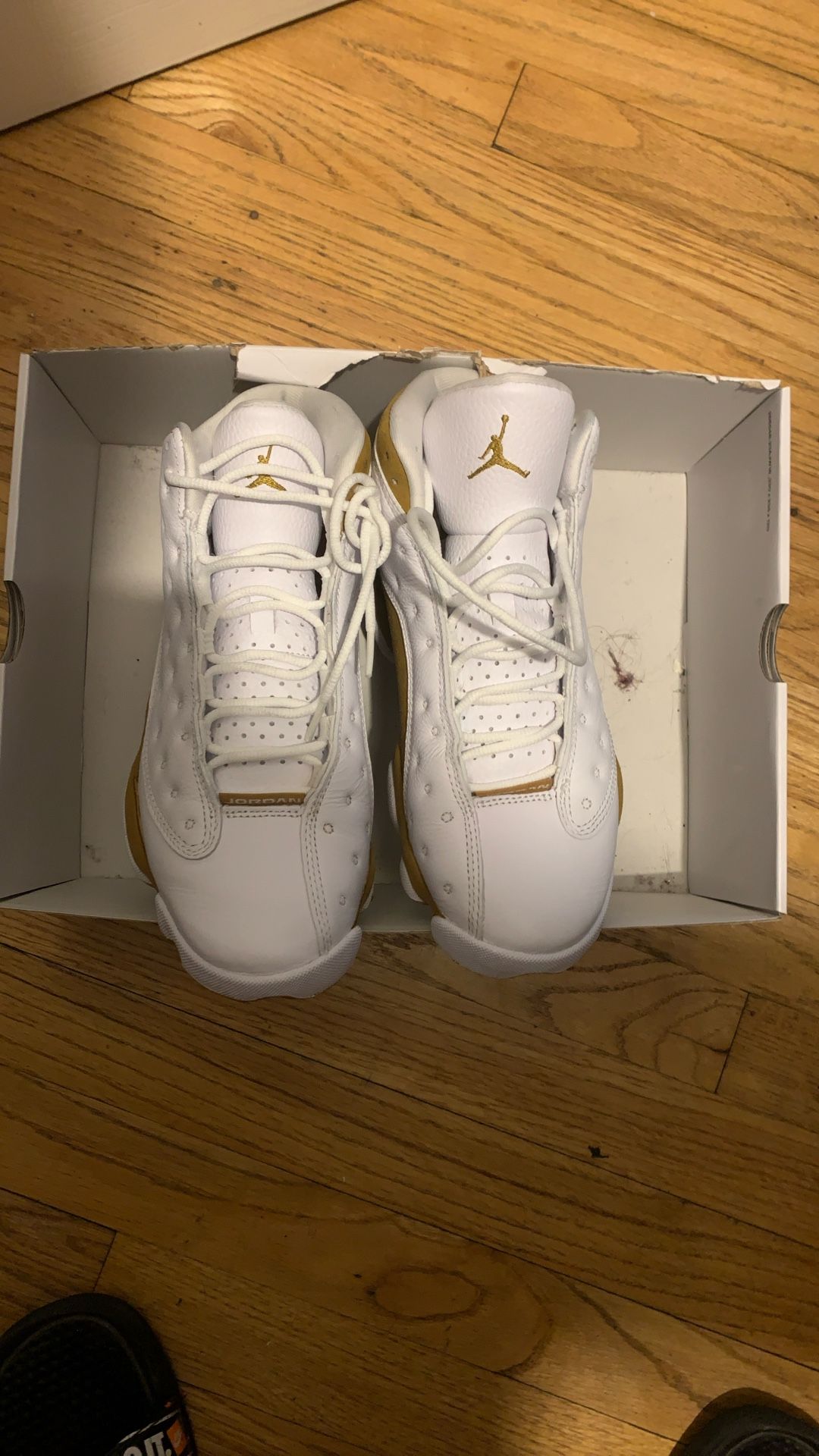 Jordan 13 Wheat Sz 7 9/10 Condition