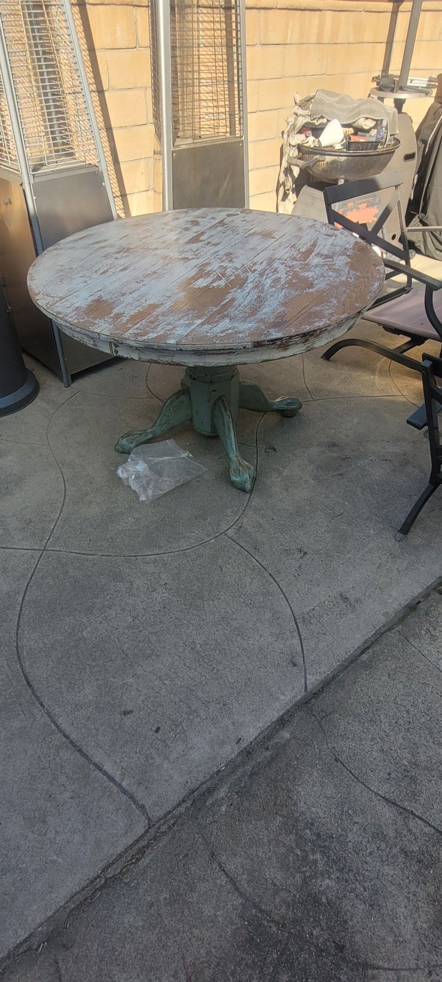 Wood Round Dinning Table 