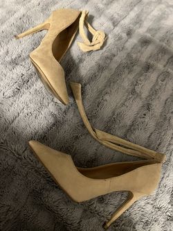 Express Heels Size 8
