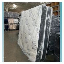 King size mattress / Colchon