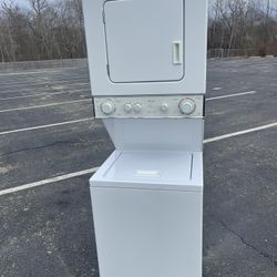 Electric  Whirlpool  Stackable - 73” Told-24” Wide-26”1/2 Deep 