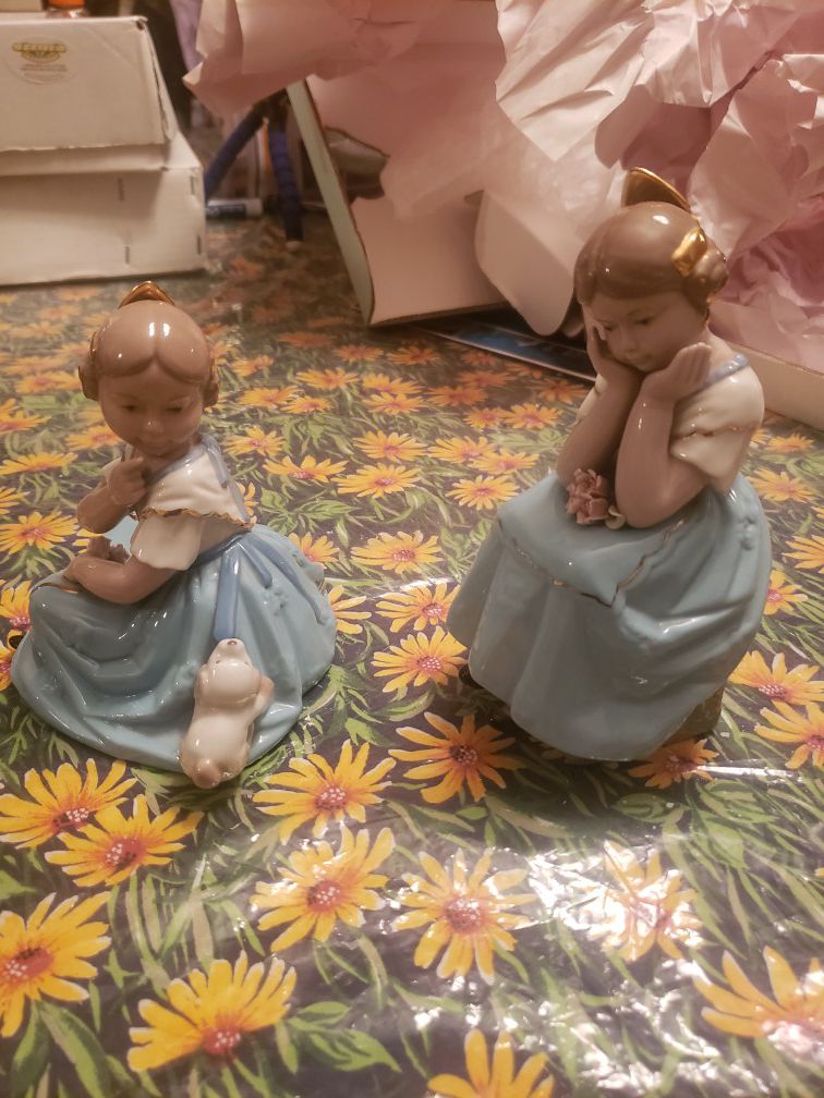 Torralba Porcelain Figurine Young Sisters thinking w/ Puppie Made in Spain