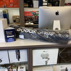 Godox QR-P120T Softbox (Located In Downey, CA)