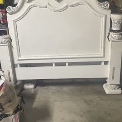Vintage Queen Bed