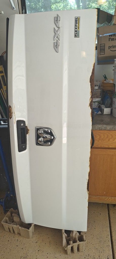 2010-2018 Dodge Ram Tailgate with camera