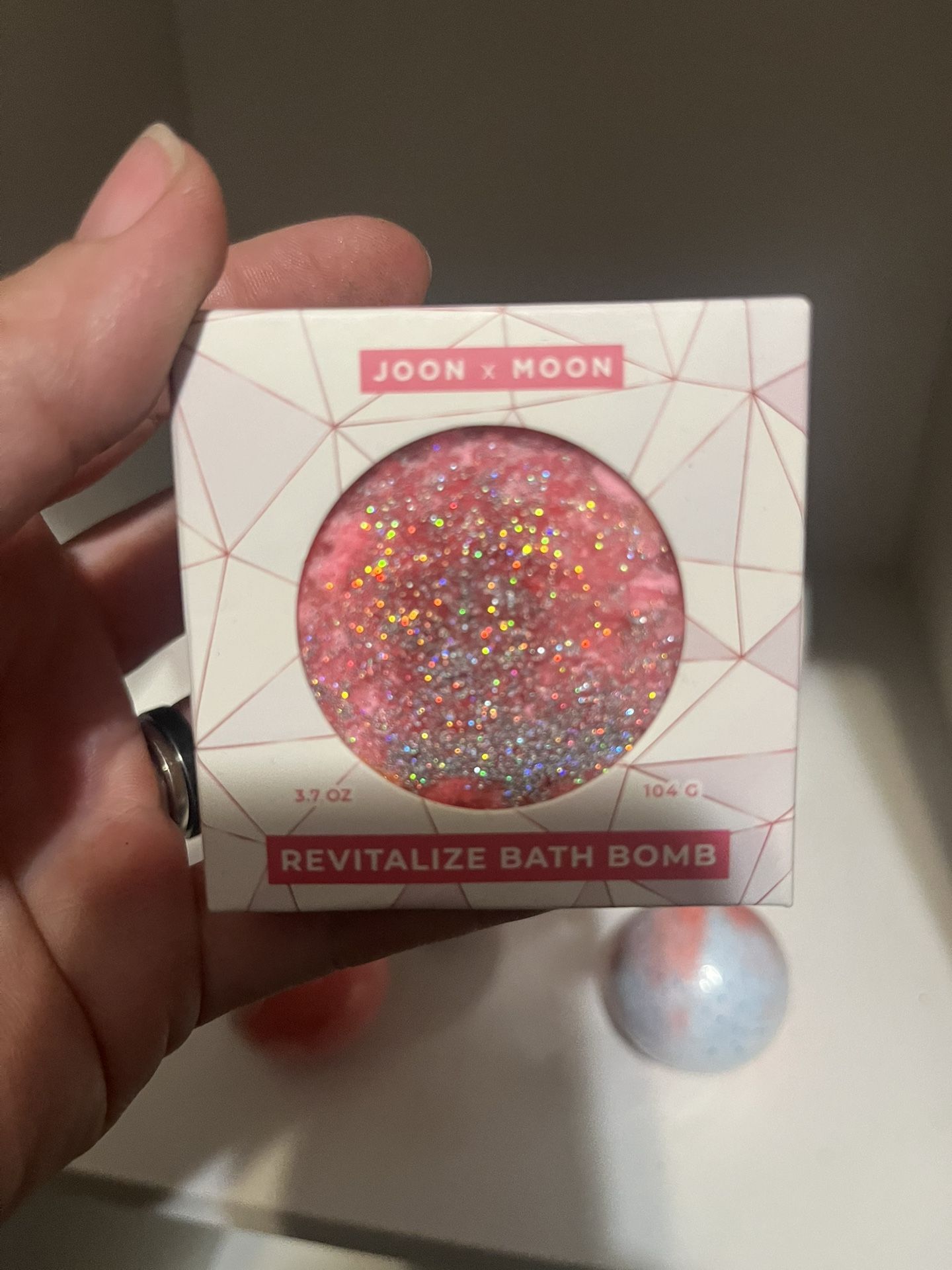 JOON x MOON 3.7. O2 104 C REVITALIZE BATH BOMB Lot 