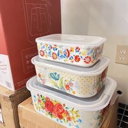 Sweet Rose Rectangle Ceramic Nesting Bowl Set, 6 Piece Set, New