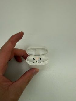 Apple AirPods 1st Gen - Working