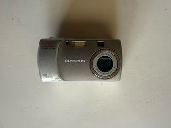 Olympus Camedia D-540 Zoom Digital Camera