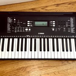 Yamaha Keyboard PSR e373