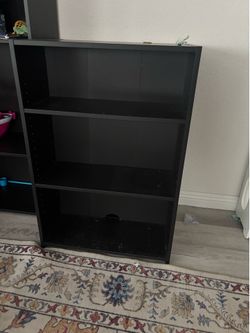 2 Medium Book shelves