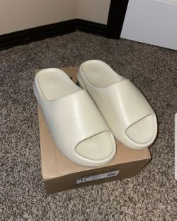 Yeezy Slide 