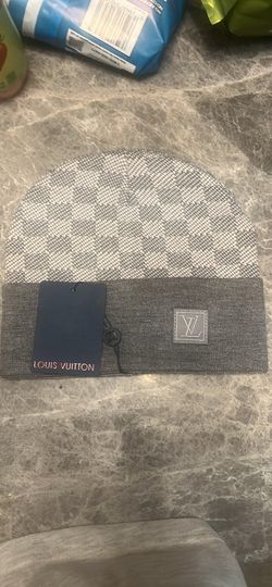 Louis V beanie grey Kashmir wool one size Louis V beanie grey Kashmir wool one size