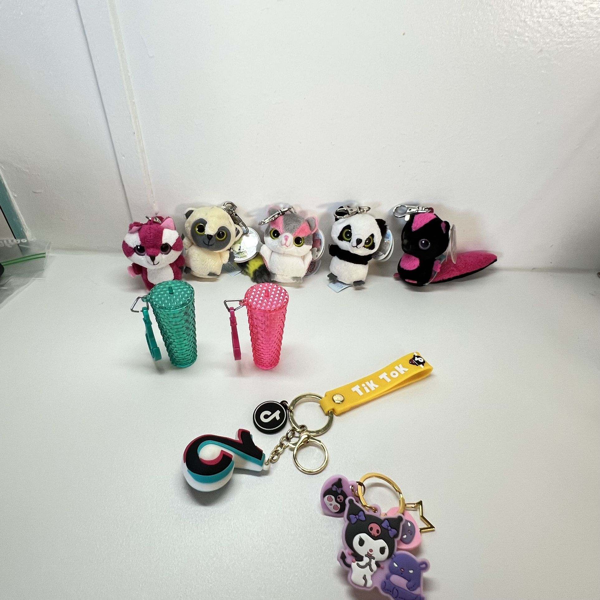 Keychain 9 pieces  Keychain Lot