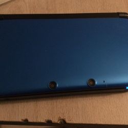 Nintendo 3DS XL With 2 Games 